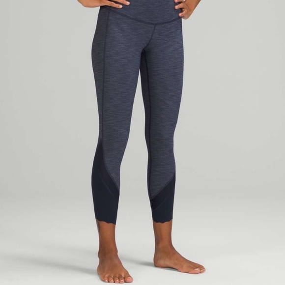lululemon athletica Pants - Lululemon Wunder Under Crops